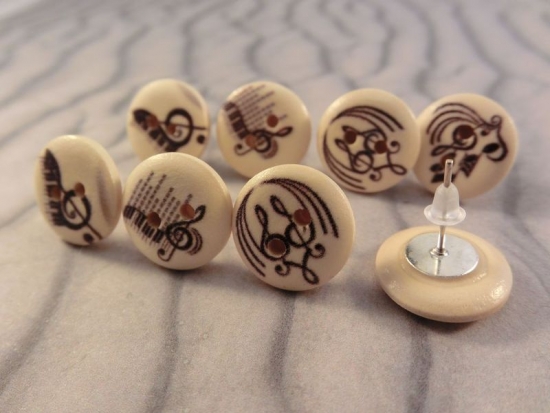 Preview: Noten Notenschlüssel Knopf Ohrstecker Holz Natur